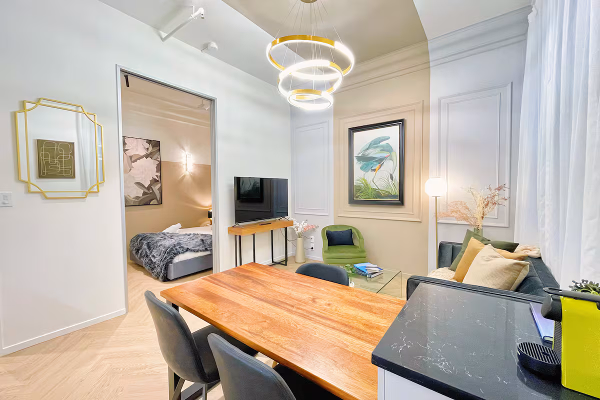 Stylish Chic 1BR Gem — Guardian Building photo 1