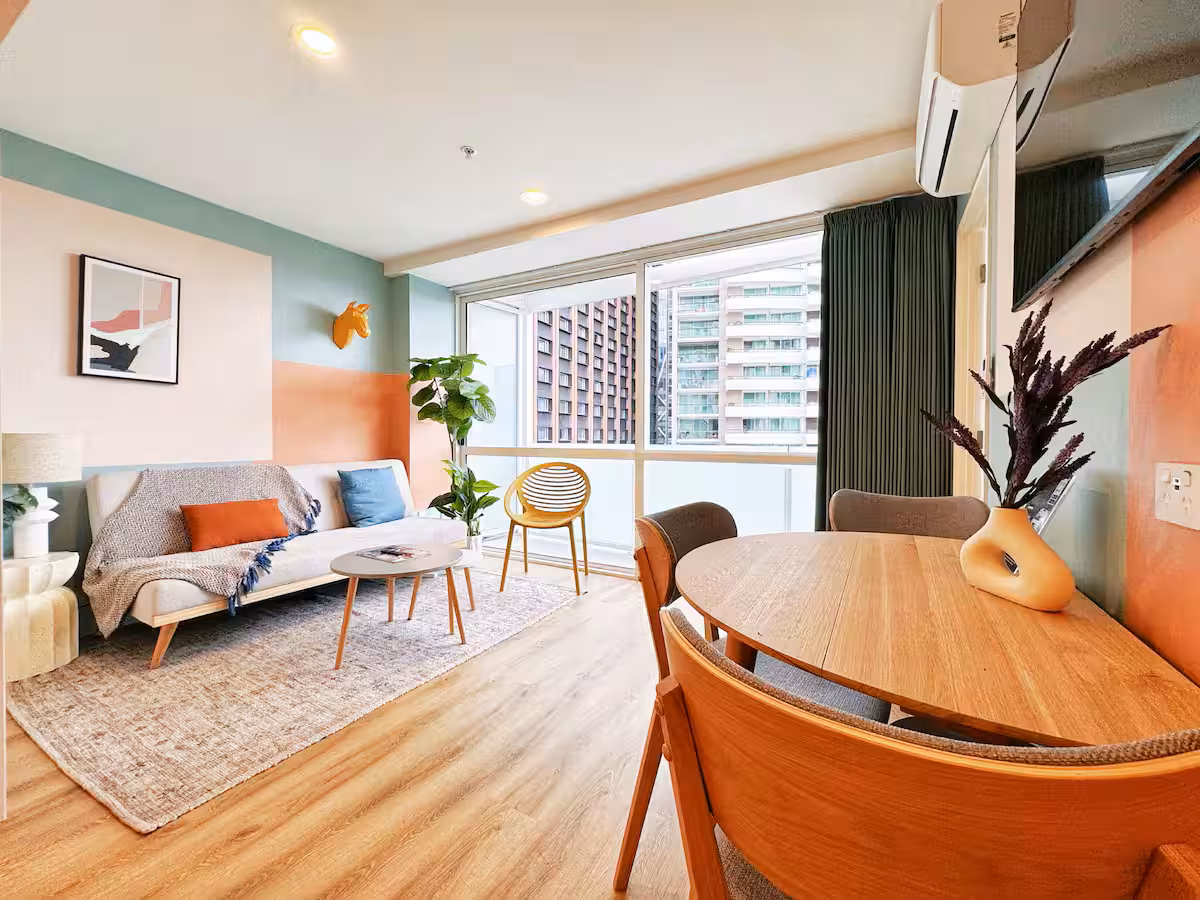 Bright City 2BR with Air-Con — Albert Park & University photo 1