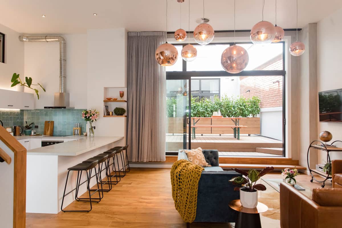 Designer City 4BR Loft with 2 Free Car Parks photo 1